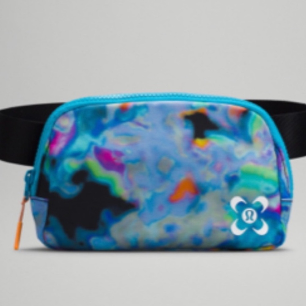 Lululemon Everywhere Belt Bag SeaWheeze 1L Volume Euphoria Multi